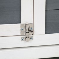 (obrázek pro) Venkovní výběh pro slepice s kurníkem