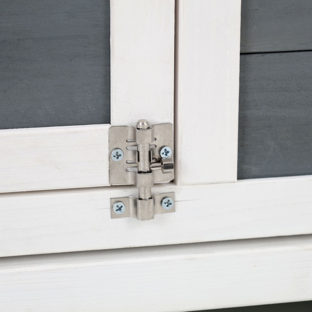 (obrázek pro) Venkovní výběh pro slepice s kurníkem