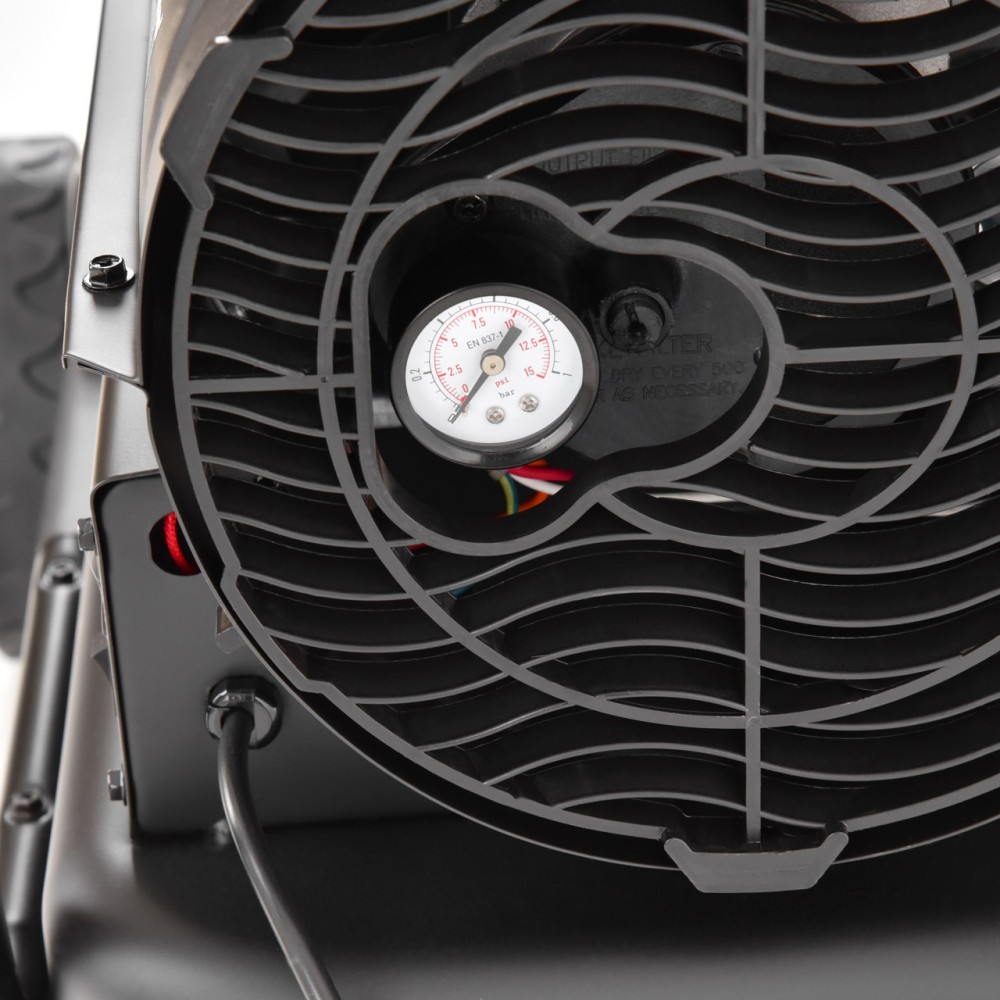 (obrázek pro) HECHT 3038 - naftová horkovzdušná turbína